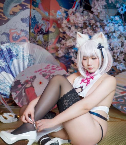 温柔善良的女秘书_超清免费高清观看