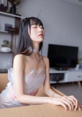 女王踩踏脚奴免费区域视频_高清蓝光在线观看